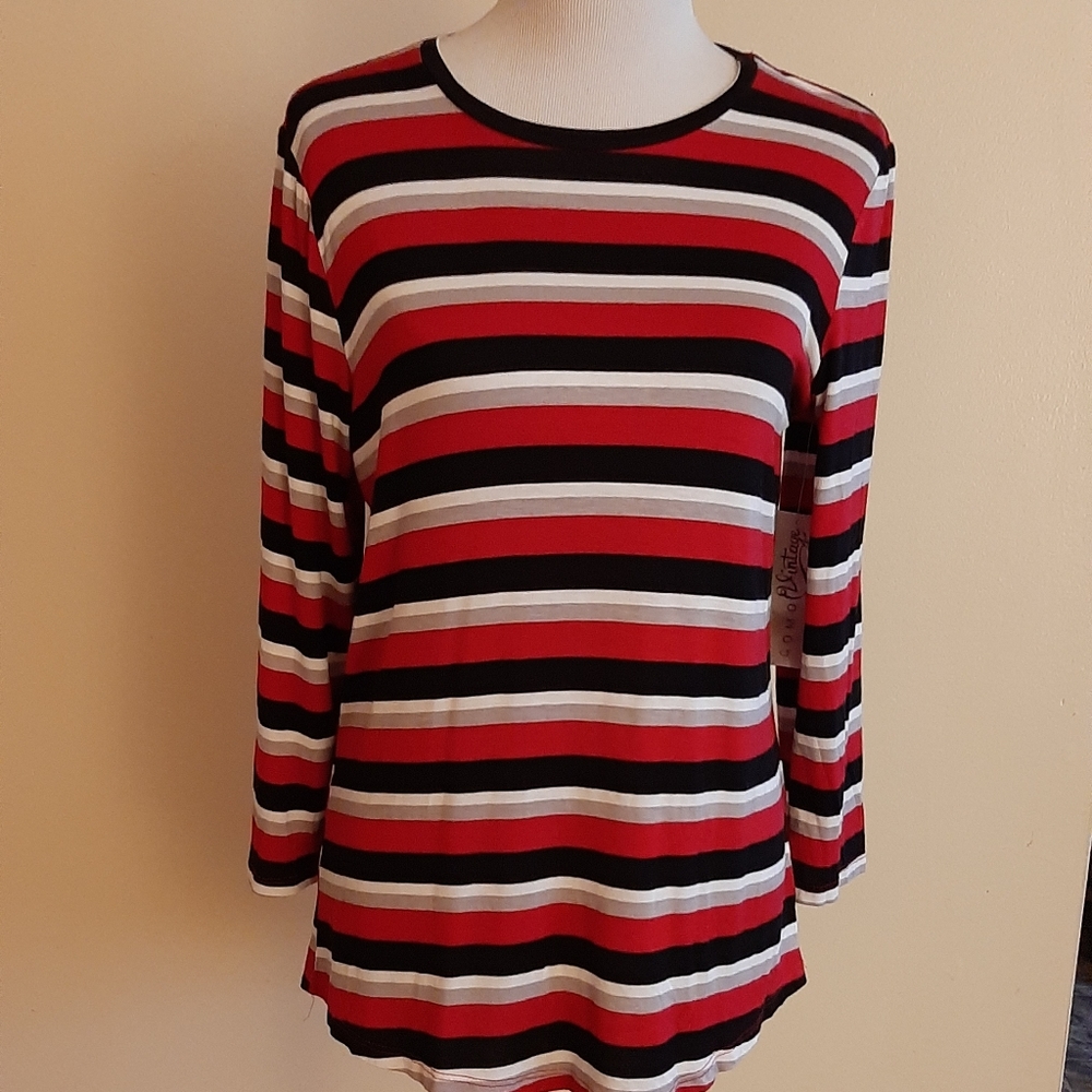 Como Vintage Long Sleeve Tee Shirt